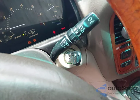 2002 Lexus Lx 470 z USA, uszkodzony, nr VIN JTJHT00W523515556